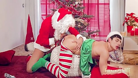 Fuckermate - Santa Claus Is Cumming To Town